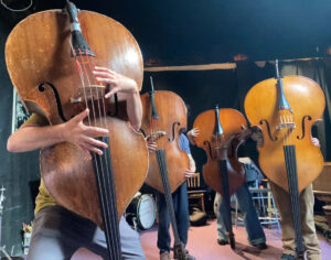 Répétition du quatuor de contrebasses de Nicolas Caloia